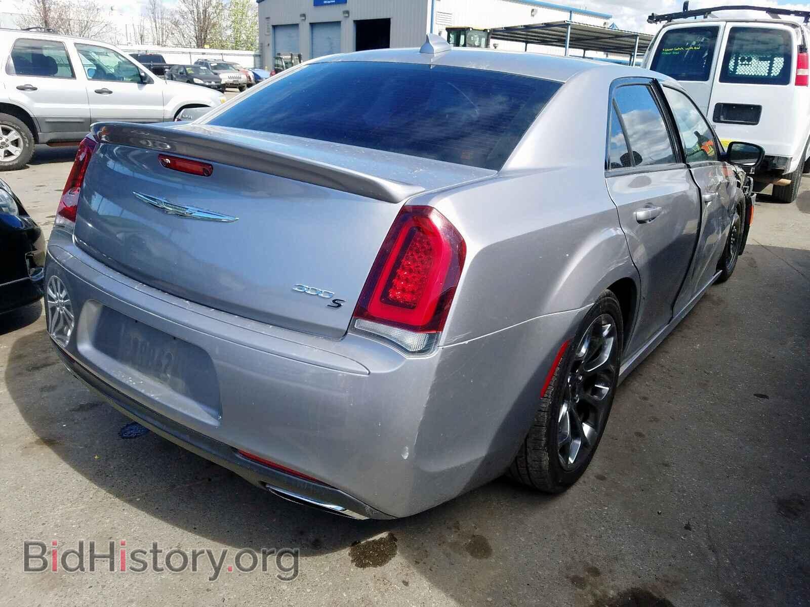 2017 CHRYSLER 300 - VIN: 2C3CCABG2HH616055 - Фото 4