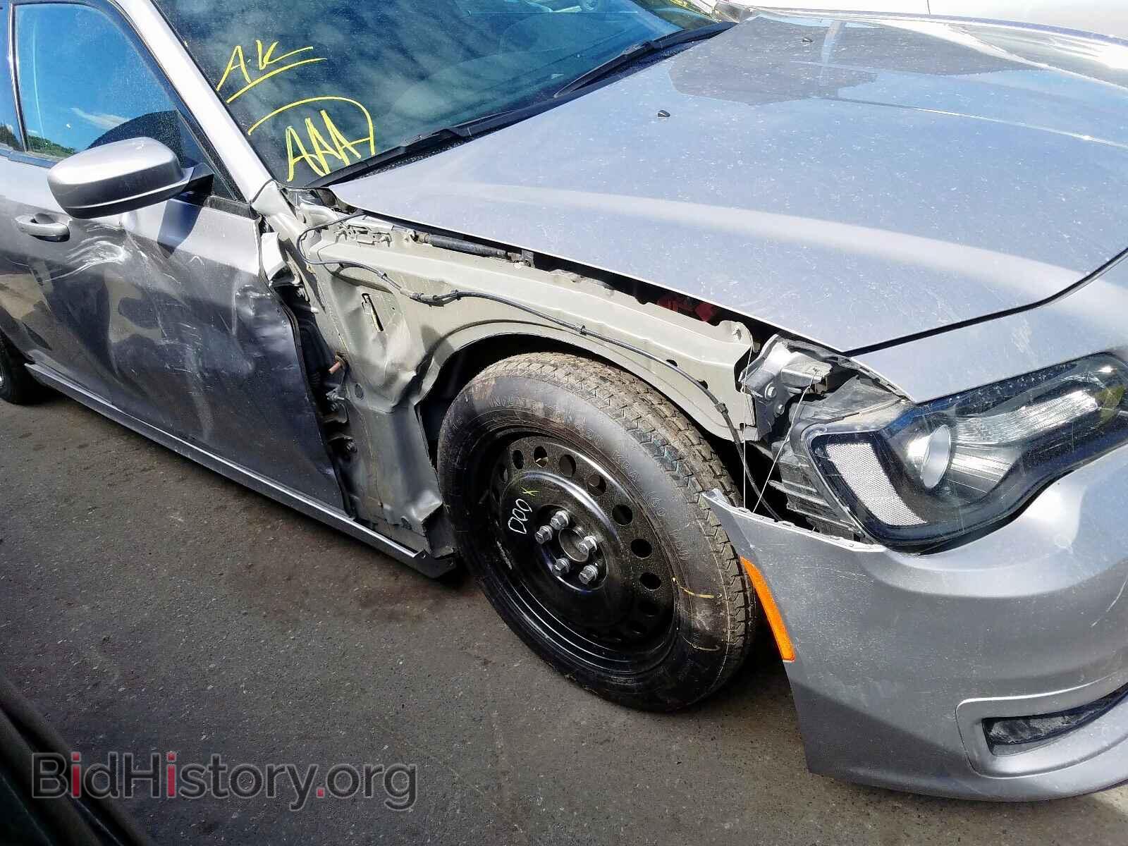 2017 CHRYSLER 300 - VIN: 2C3CCABG2HH616055 - Фото 9