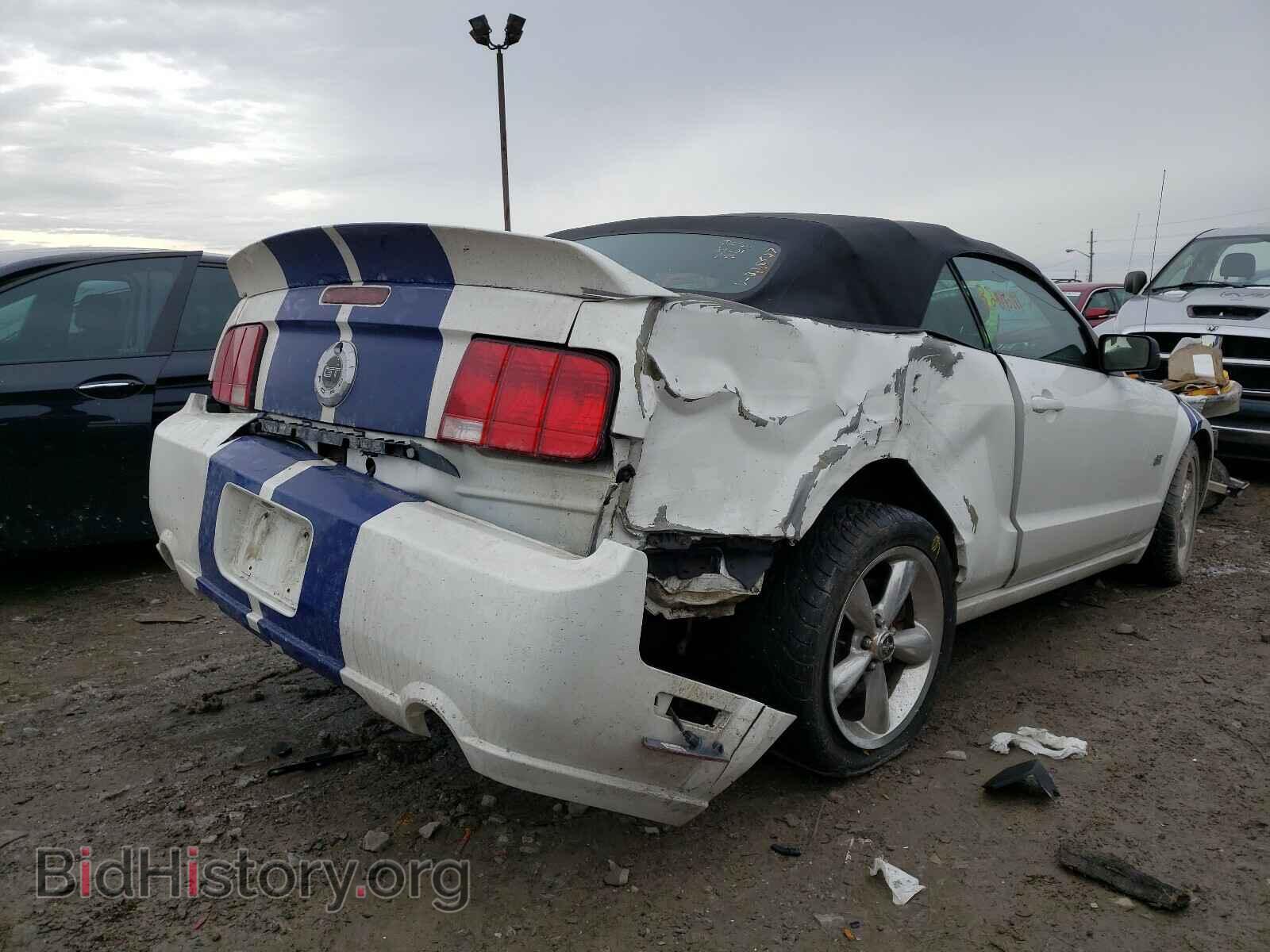 2007 FORD MUSTANG - VIN: 1ZVHT85H375228527 - Фото 4