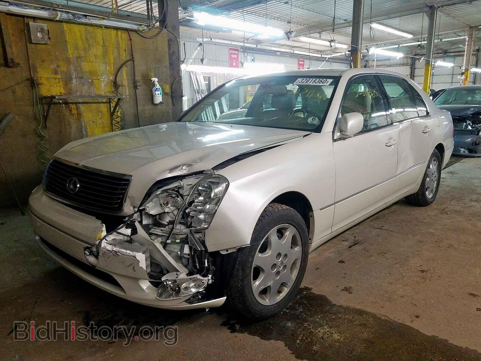 2001 LEXUS LS430 - VIN: JTHBN30F410003810 - Фото 2