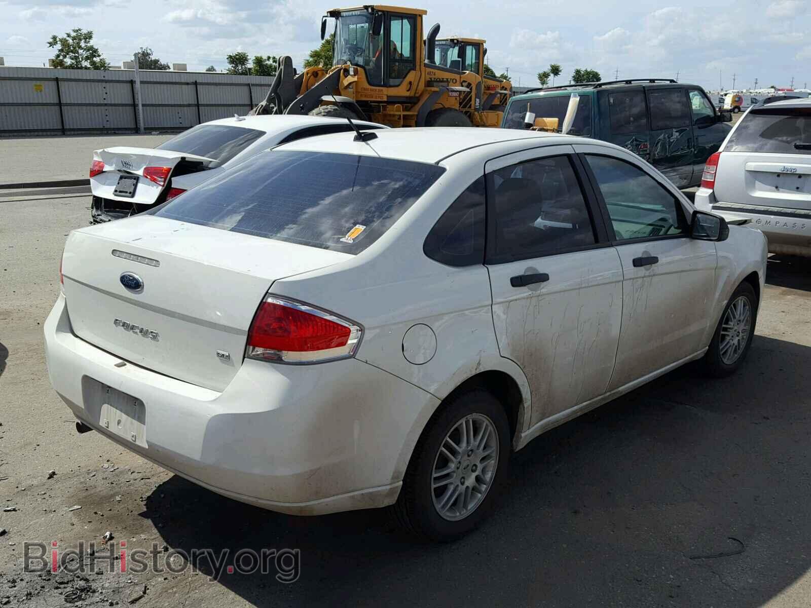 2011 FORD FOCUS - VIN: 1FAHP3FN4BW103804 - Фото 4