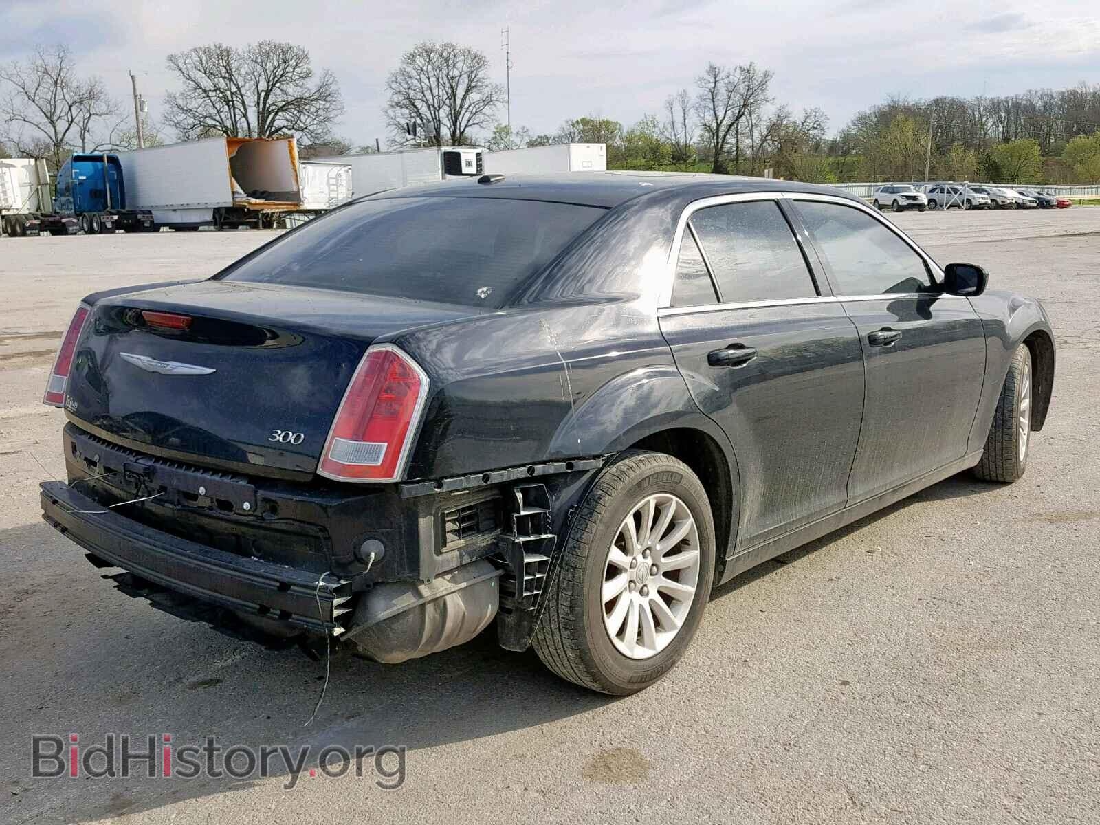 2013 CHRYSLER 300 - VIN: 2C3CCAAG1DH647809 - Фото 4