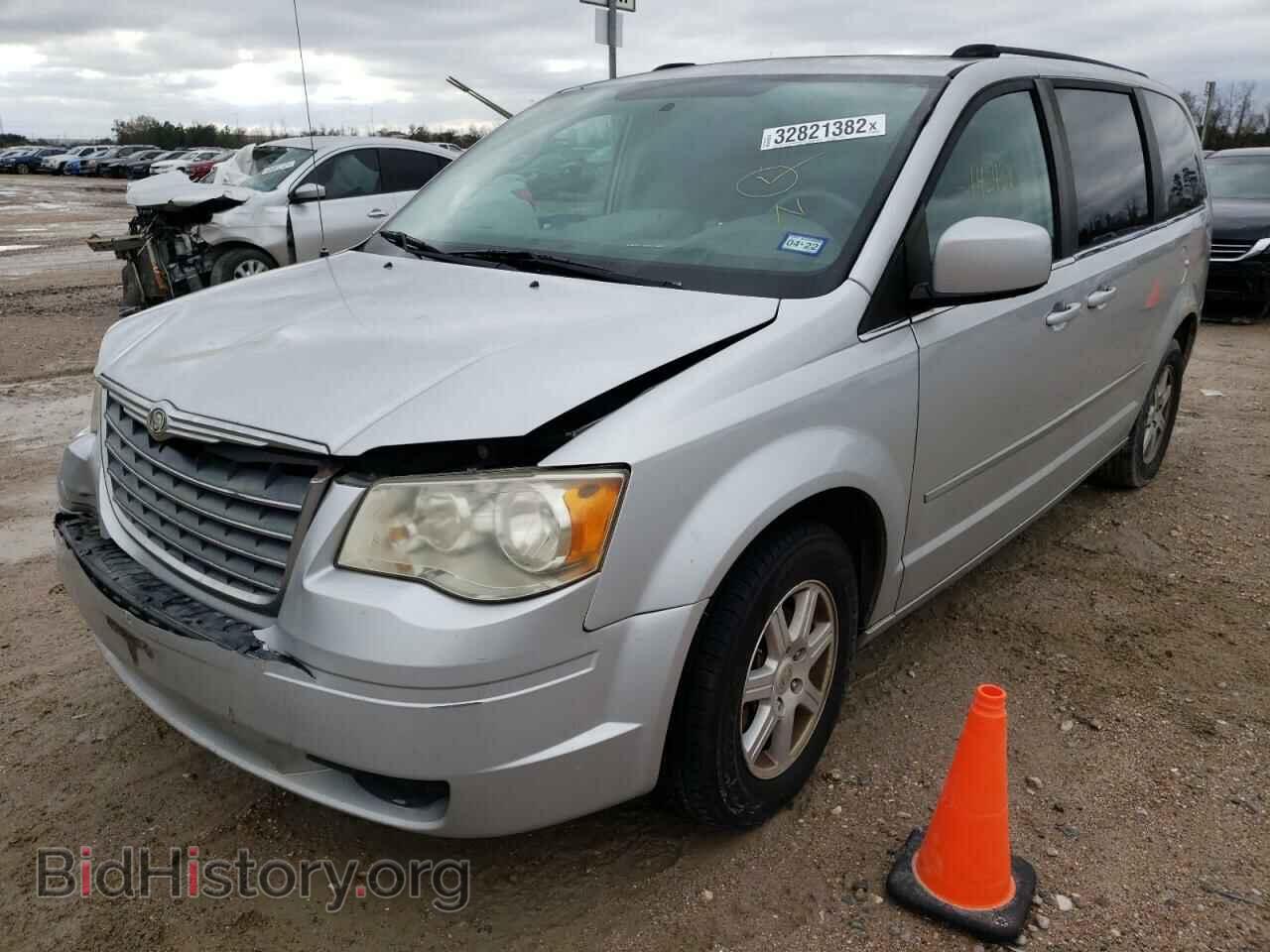 2010 CHRYSLER MINIVAN - VIN: 2A4RR5D10AR288889 - Фото 2