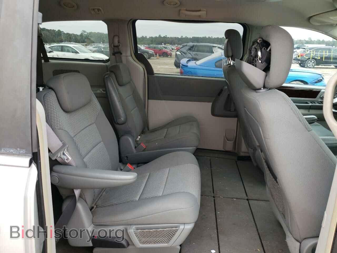 2010 CHRYSLER MINIVAN - VIN: 2A4RR5D10AR288889 - Фото 6