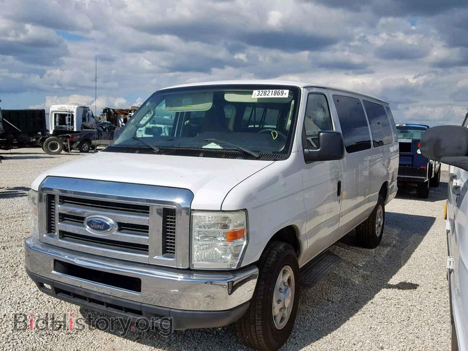 2011 FORD ECONOLINE - VIN: 1FBSS3BL3BDA59409 - Photo 2