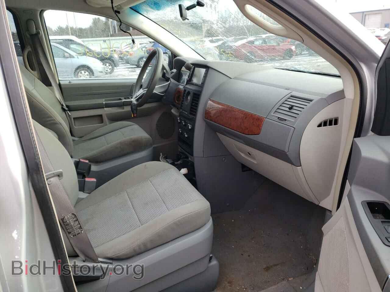 2008 CHRYSLER MINIVAN - VIN: 2A8HR44H58R773069 - Фото 5