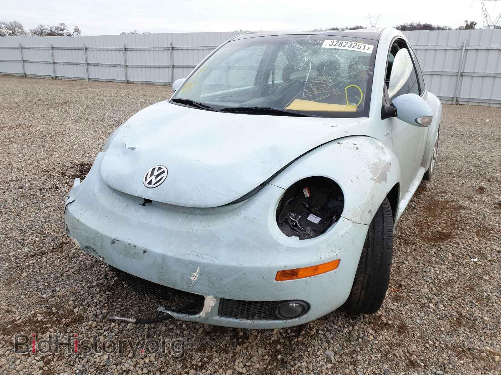2010 VOLKSWAGEN BEETLE - VIN: 3VWPW3AG5AM032240 - Фото 2