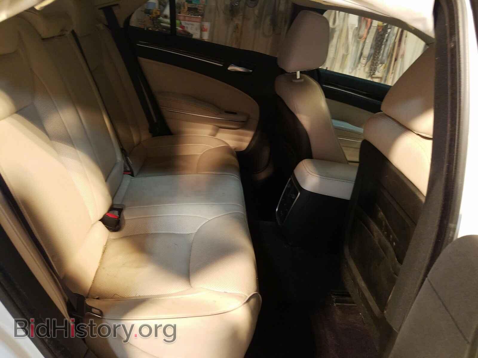 2017 CHRYSLER 300 - VIN: 2C3CCAET2HH582269 - Фото 6