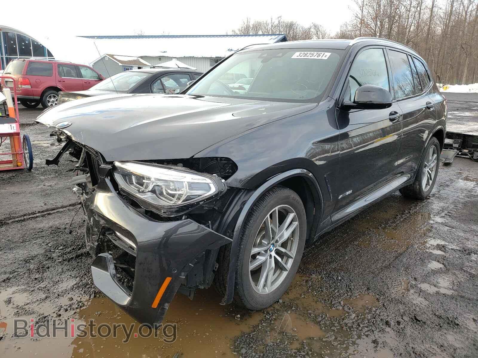 2018 BMW X3 - VIN: 5UXTR9C5XJLD60957 - Фото 2