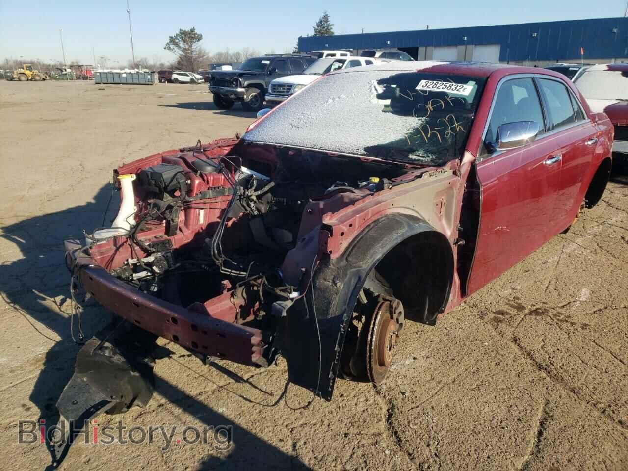 2011 CHRYSLER 300 - VIN: 2C3CA6CTXBH530031 - Фото 2