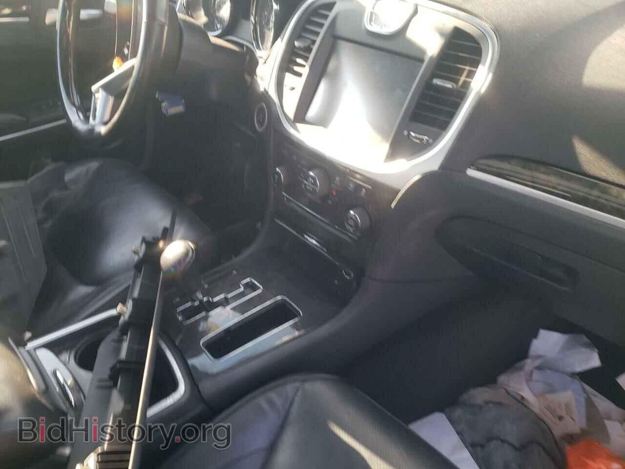2011 CHRYSLER 300 - VIN: 2C3CA6CTXBH530031 - Фото 9