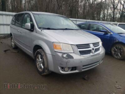 2010 Dodge GRAND CARA, серебристый — VIN 2D4RN5D11AR375513, Copart