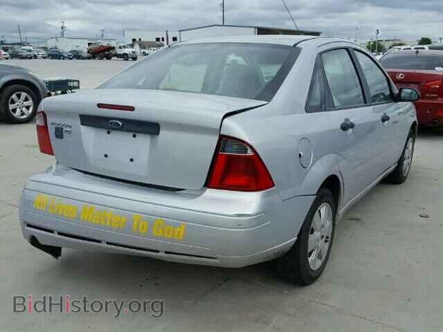 2007 FORD FOCUS - VIN: 1FAHP34NX7W226436 - Фото 4