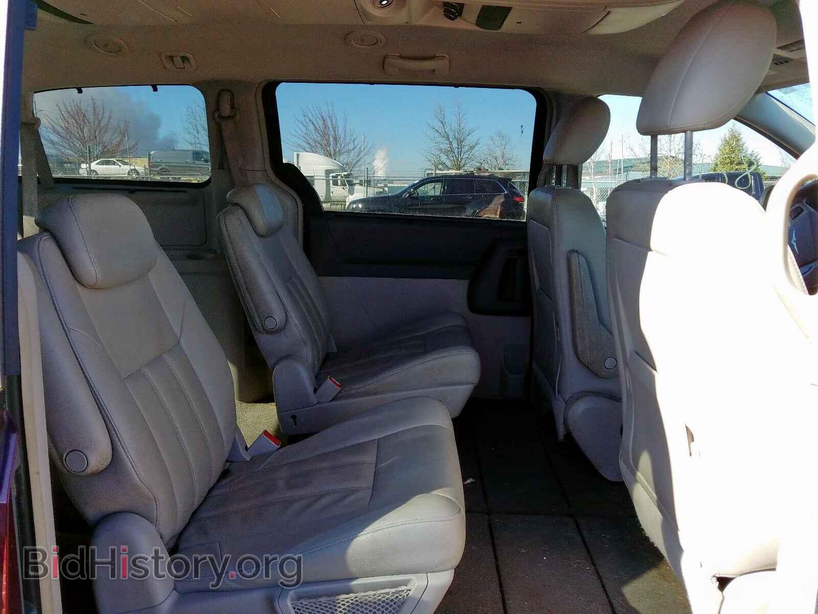 2008 CHRYSLER TOWN & COU - VIN: 2A8HR54P78R749708 - Фото 6