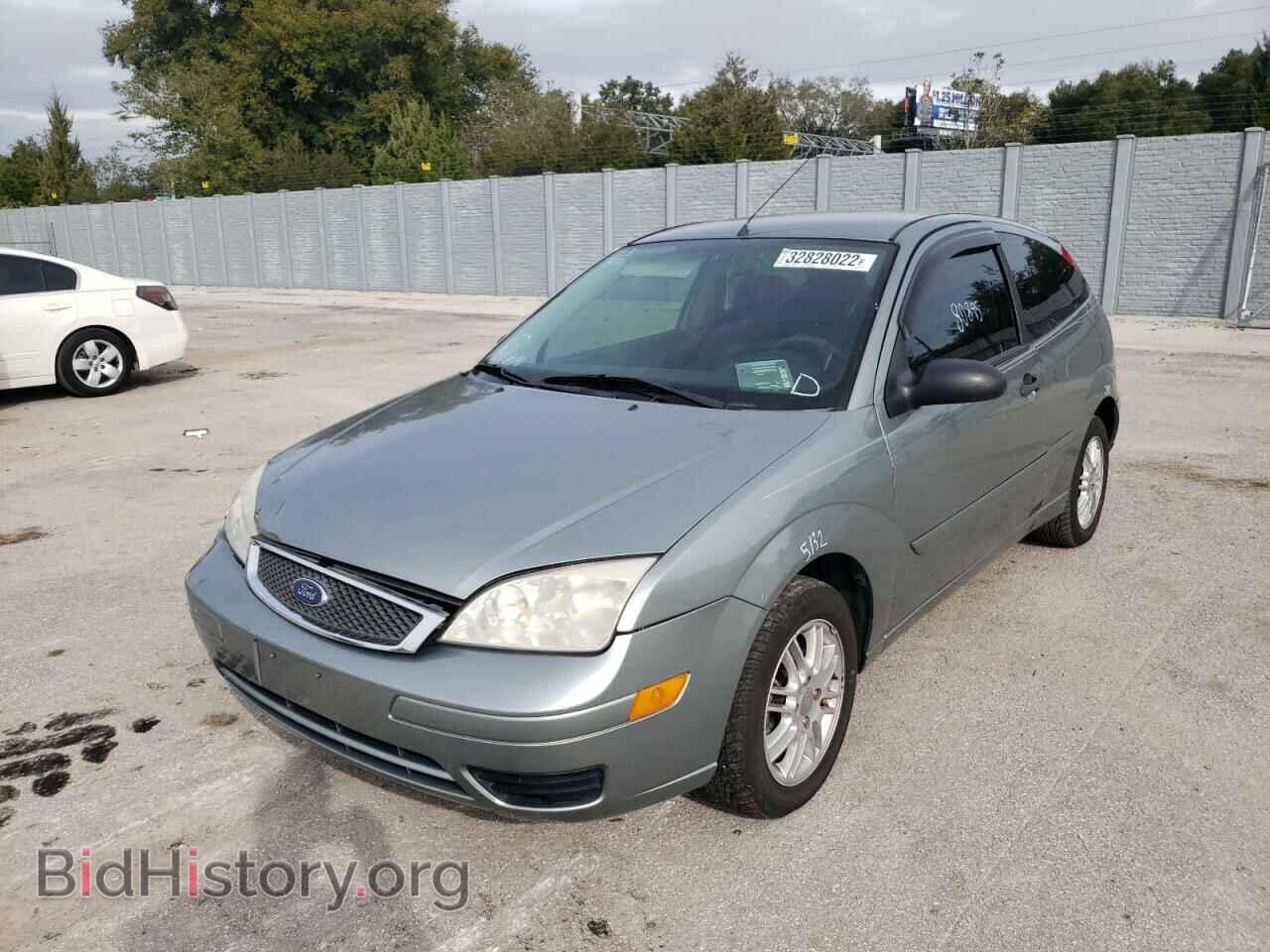 2006 FORD FOCUS - VIN: 1FAFP31N06W210319 - Фото 2