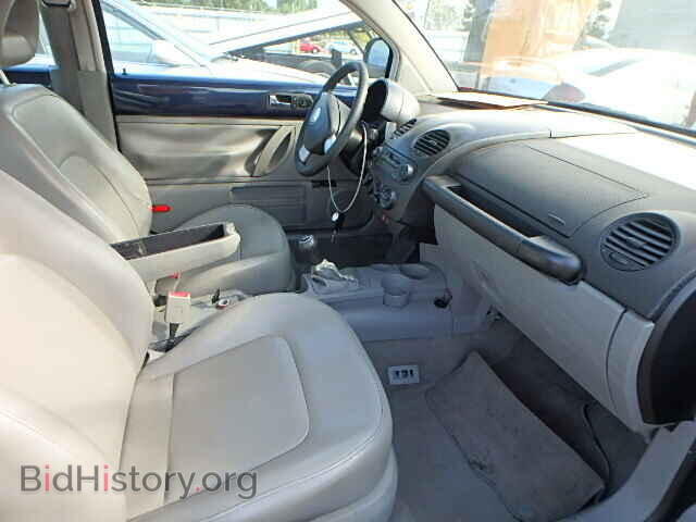 2000 VOLKSWAGEN BEETLE - VIN: 3VWCC21CXYM452665 - Фото 5