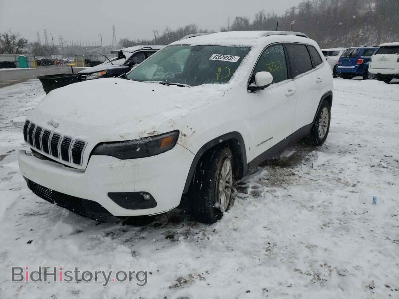 2019 JEEP CHEROKEE - VIN: 1C4PJLCB2KD377466 - Фото 2