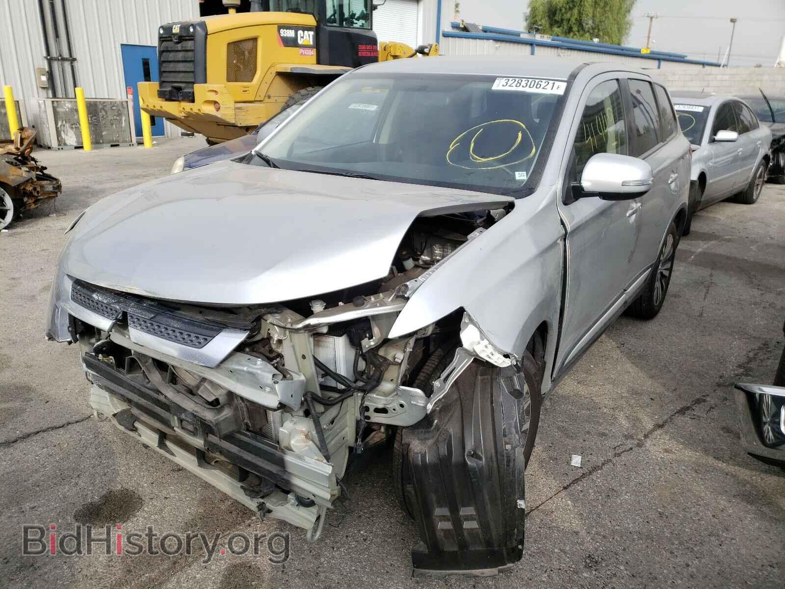 2019 MITSUBISHI OUTLANDER - VIN: JA4AD3A33KZ035143 - Фото 2