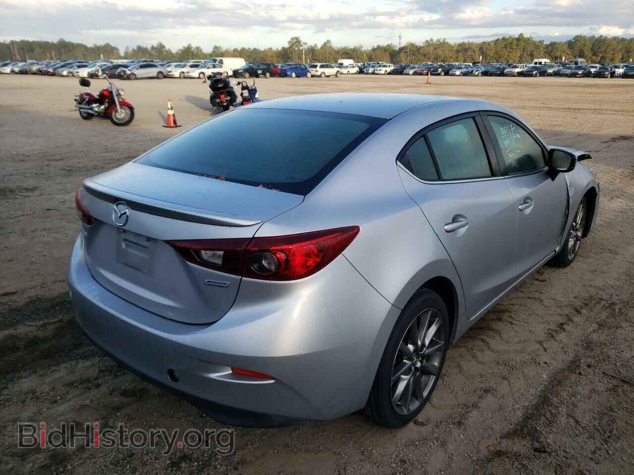 2018 MAZDA 3 - VIN: 3MZBN1V39JM162112 - Фото 4