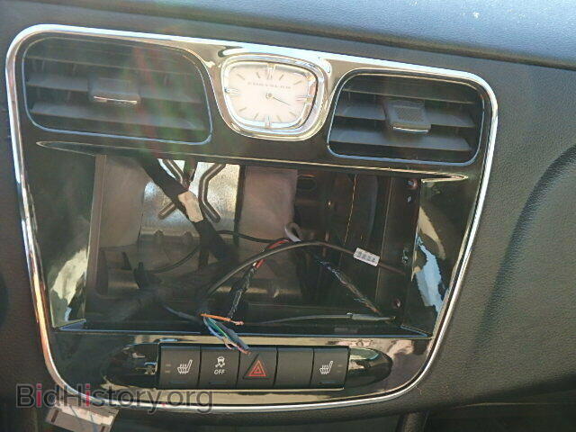 2012 CHRYSLER 200 - VIN: 1C3CCBCB0CN277742 - Photo 9
