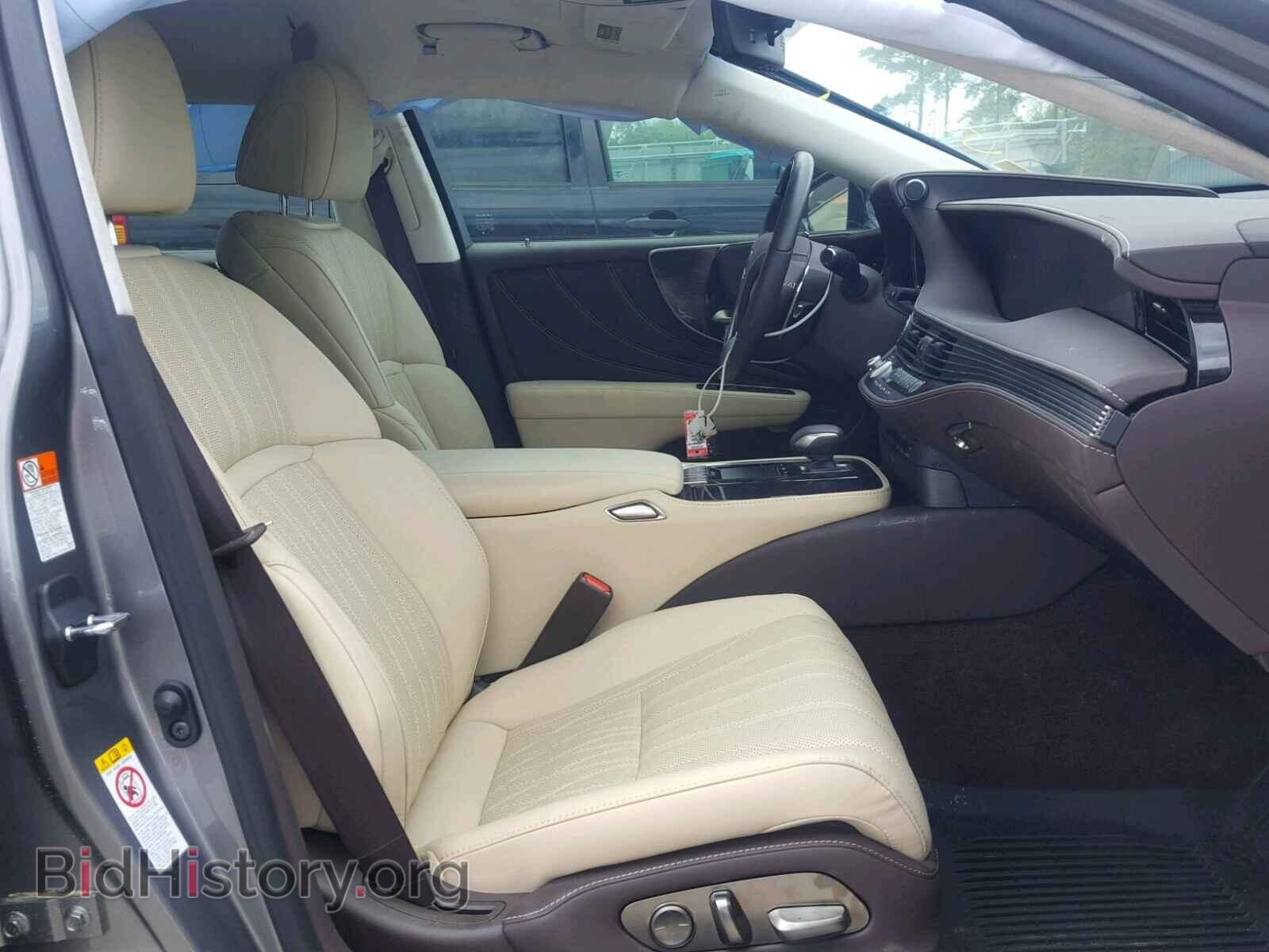 2018 LEXUS LS 500 - VIN: JTHB51FF2J5004131 - Photo 5