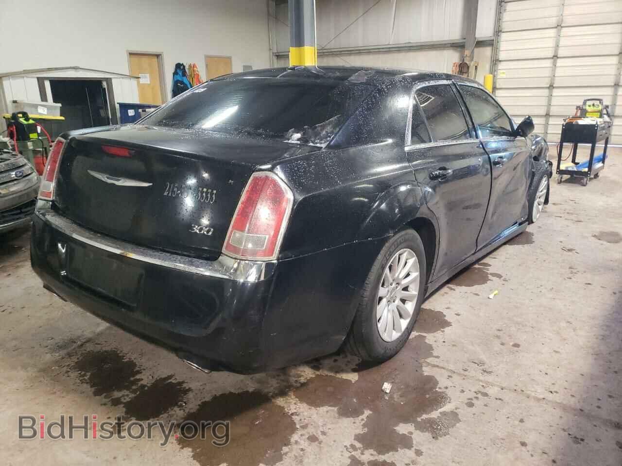 2014 CHRYSLER 300 - VIN: 2C3CCAAG6EH377994 - Фото 4