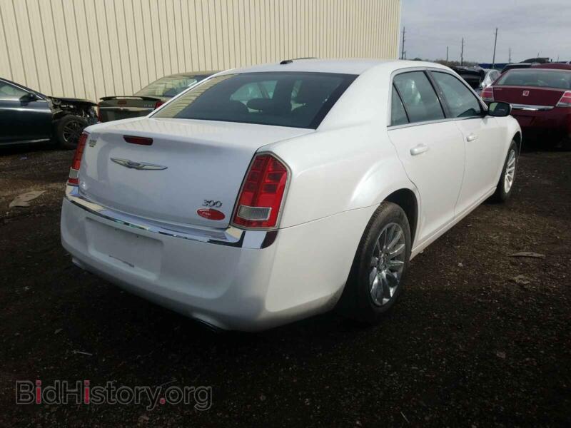 2011 Chrysler 300 (VIN 2C3CA4CG4BH529089) — фото 4 из 10