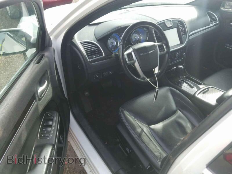 2011 Chrysler 300 (VIN 2C3CA4CG4BH529089) — фото 9 из 10