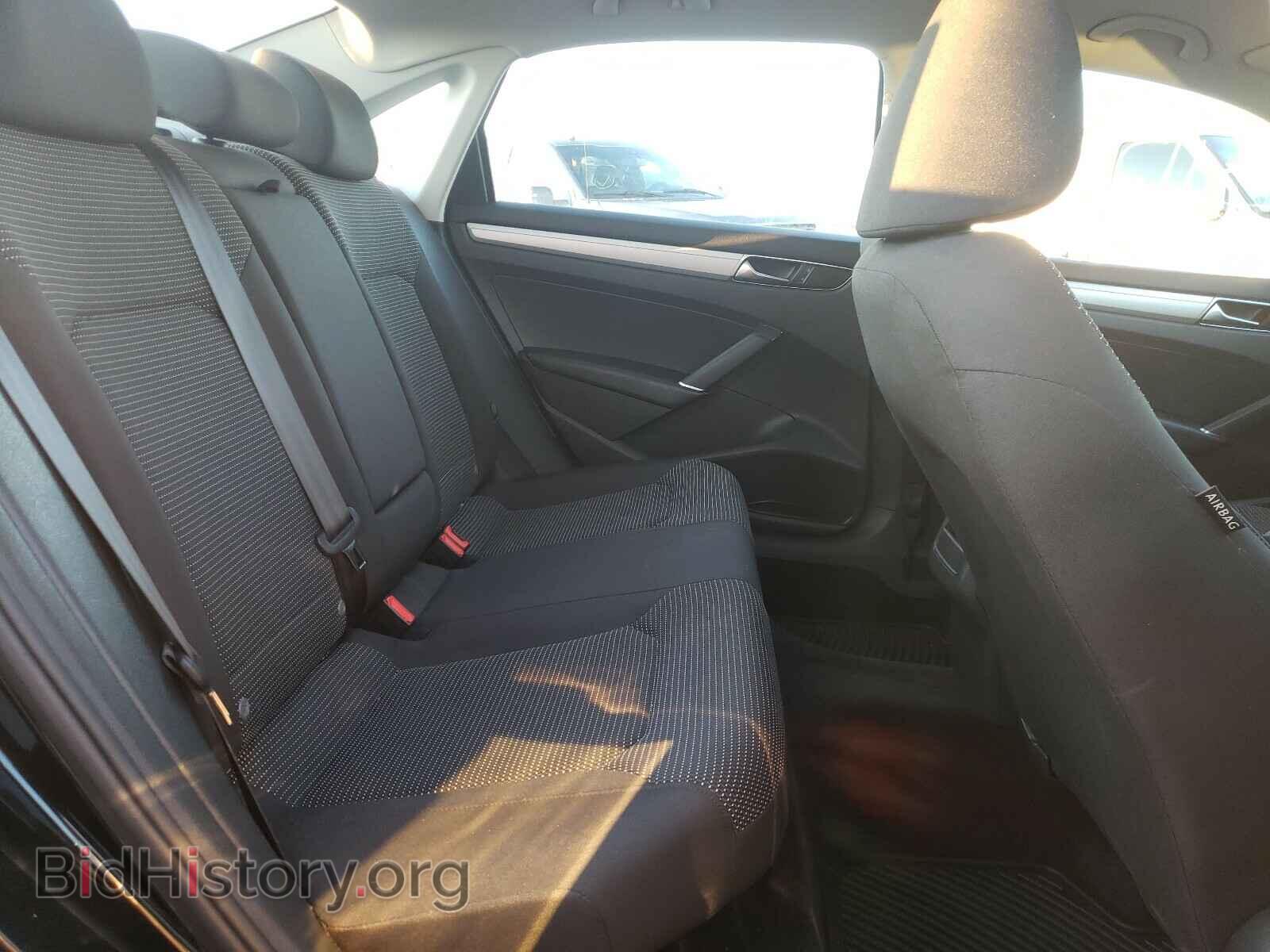 2017 VOLKSWAGEN PASSAT - VIN: 1VWAT7A32HC074721 - Фото 6