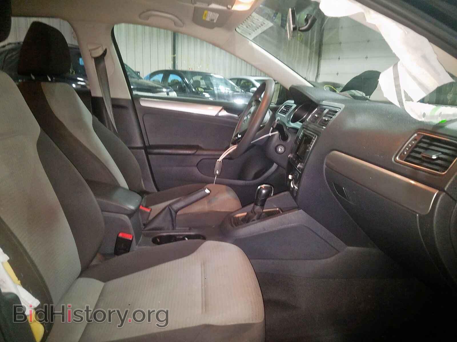 2017 VOLKSWAGEN JETTA - VIN: 3VW2B7AJ2HM204145 - Photo 5