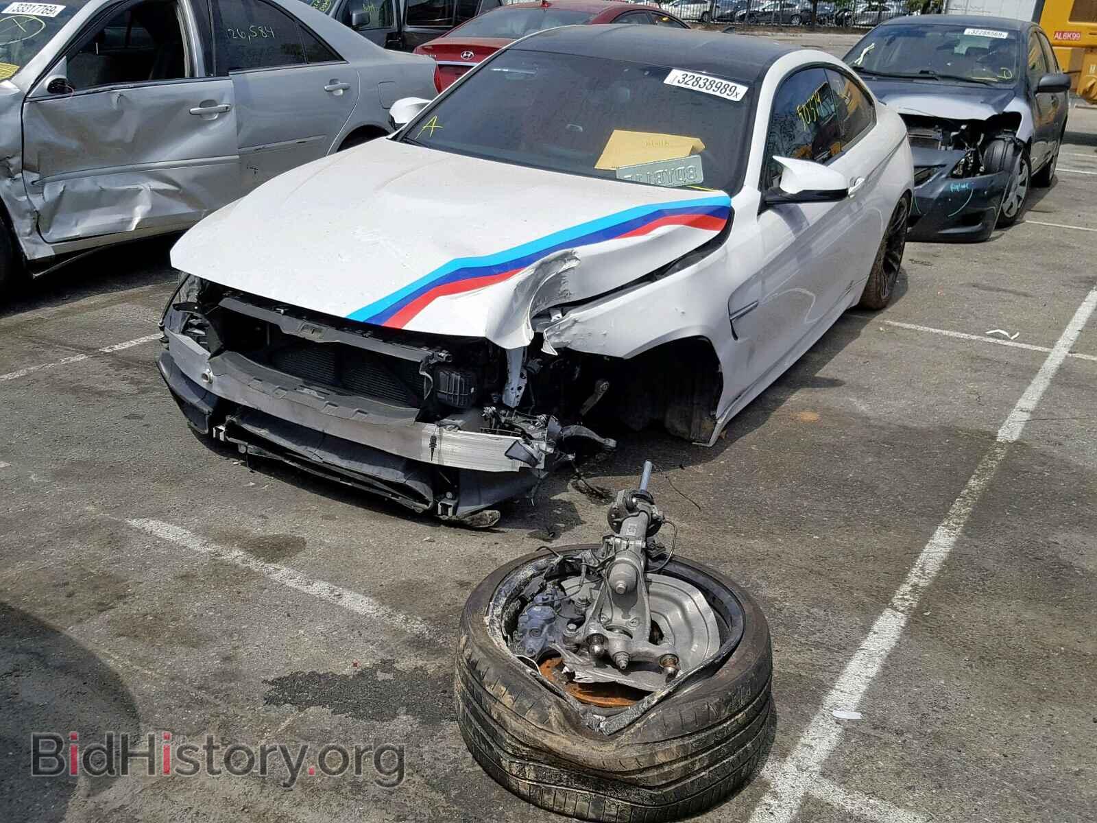2015 BMW M4 - VIN: WBS3R9C55FK331659 - Фото 2