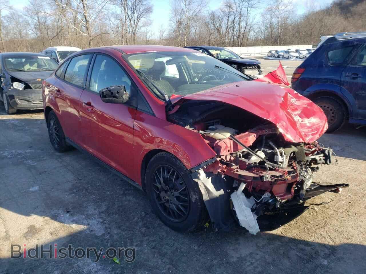 Photo 1FAHP3F24CL255820 - FORD FOCUS 2012
