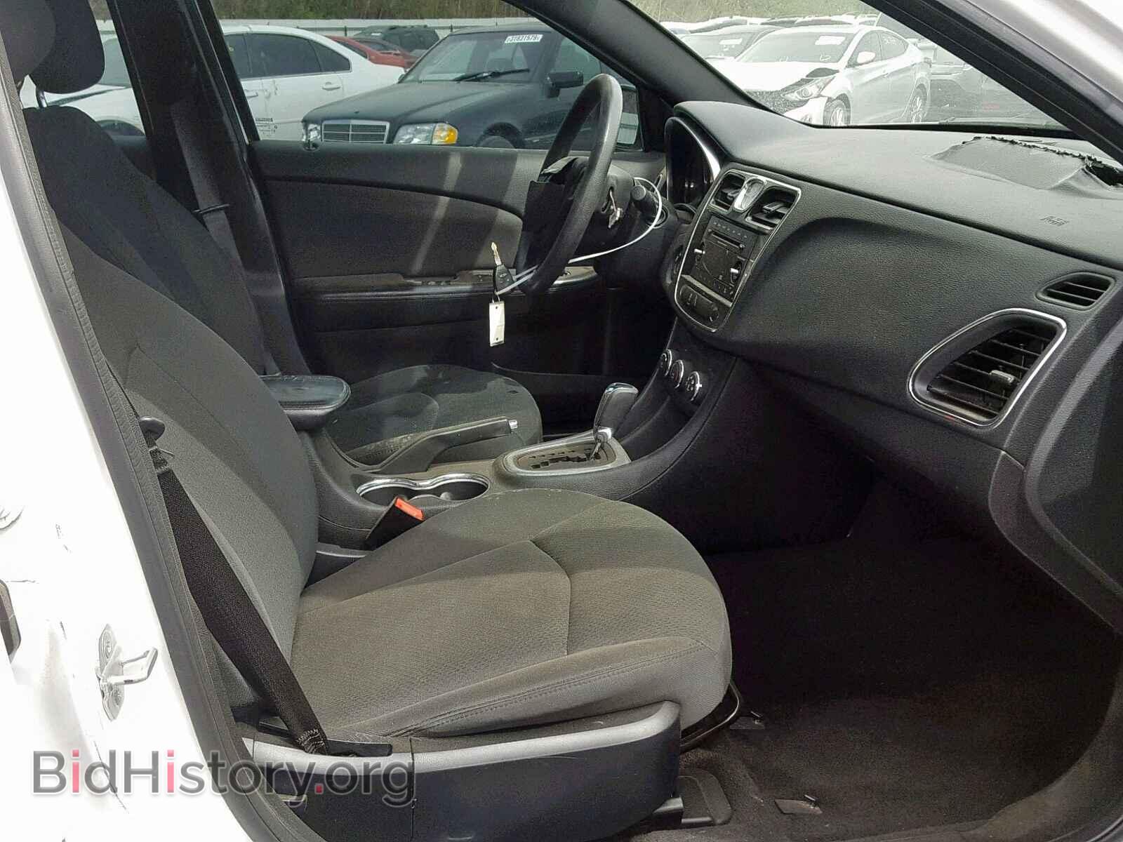 2012 CHRYSLER 200 - VIN: 1C3CCBAB8CN164057 - Фото 5