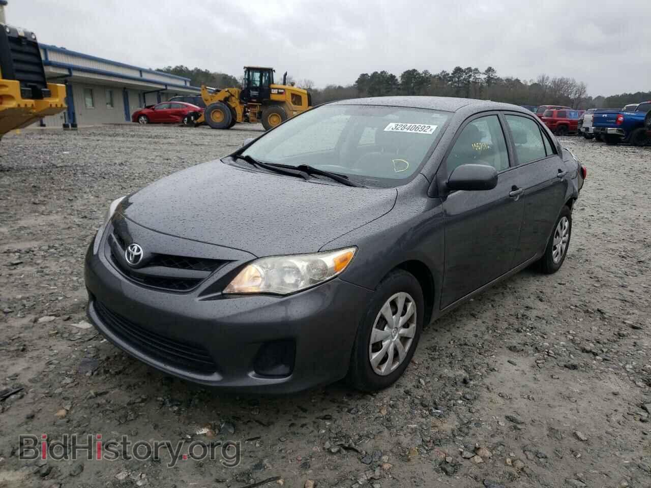 2011 TOYOTA COROLLA - VIN: 2T1BU4EE2BC724998 - Фото 2