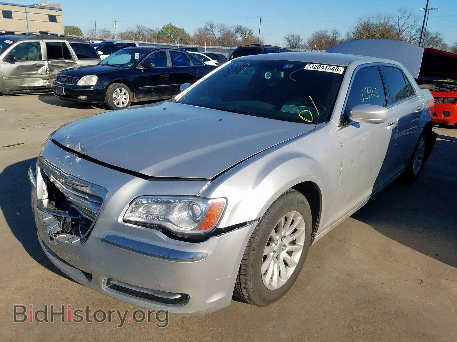 2012 CHRYSLER 300 - VIN: 2C3CCAAG5CH256175 - Фото 2