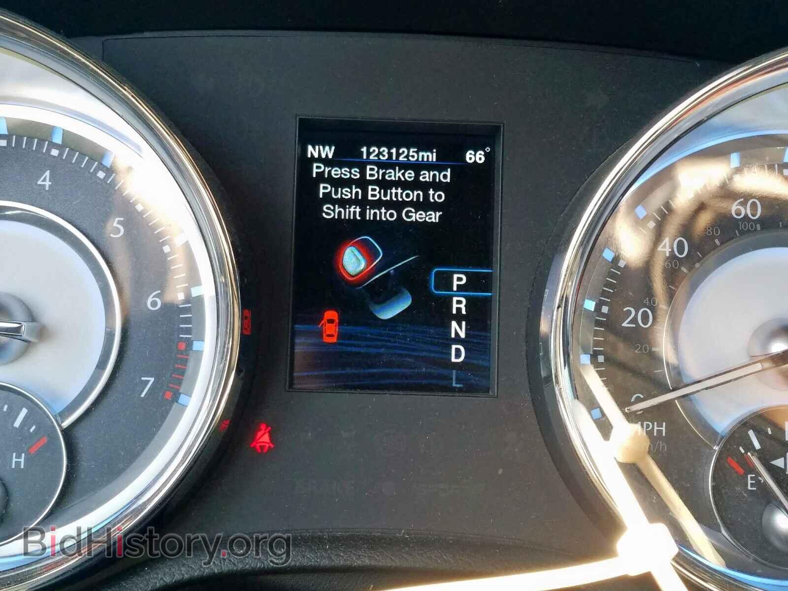 2012 CHRYSLER 300 - VIN: 2C3CCAAG5CH256175 - Фото 8