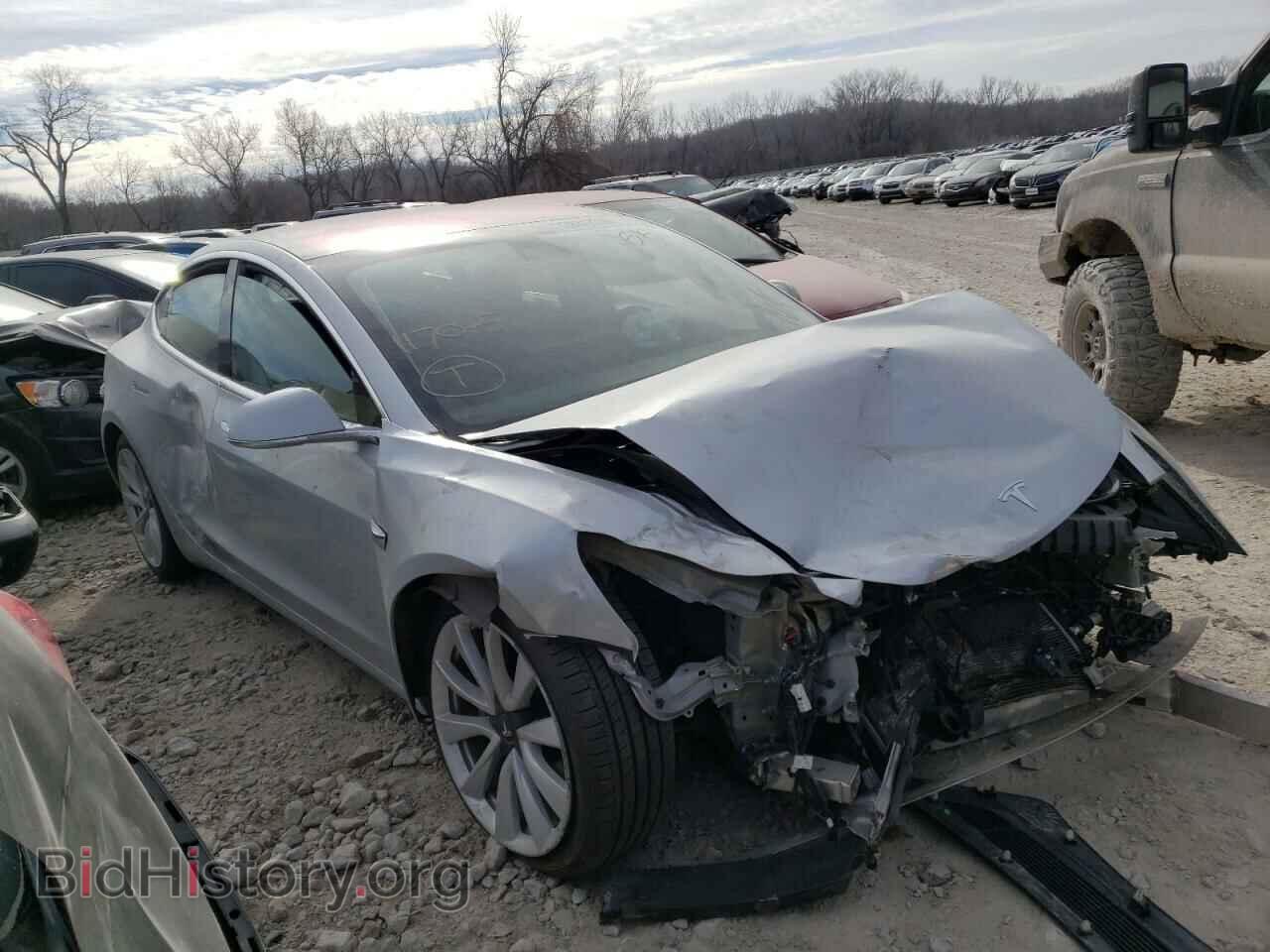 Фотография 5YJ3E1EB0JF117045 - TESLA MODEL 3 2018