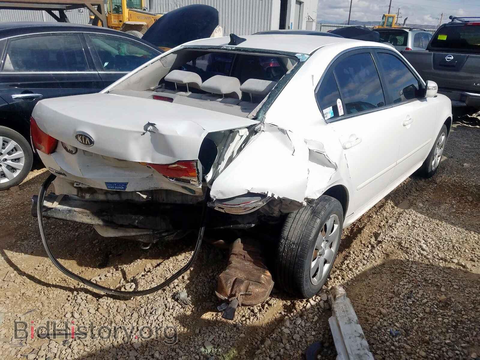 2010 KIA OPTIMA - VIN: KNAGG4A80A5432384 - Фото 4