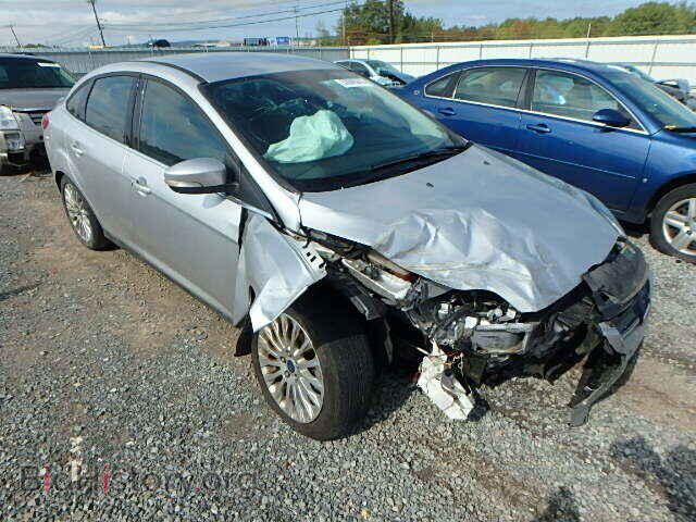 Photo 1FAHP3J21CL400044 - FORD FOCUS 2012