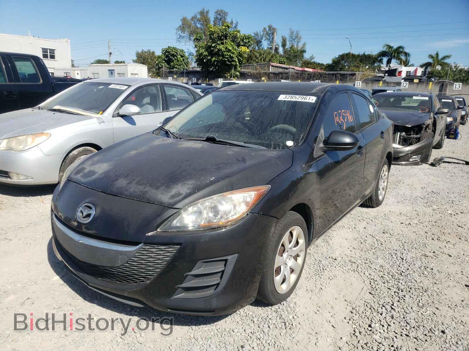 2010 MAZDA 3 - VIN: JM1BL1SF7A1129890 - Фото 2