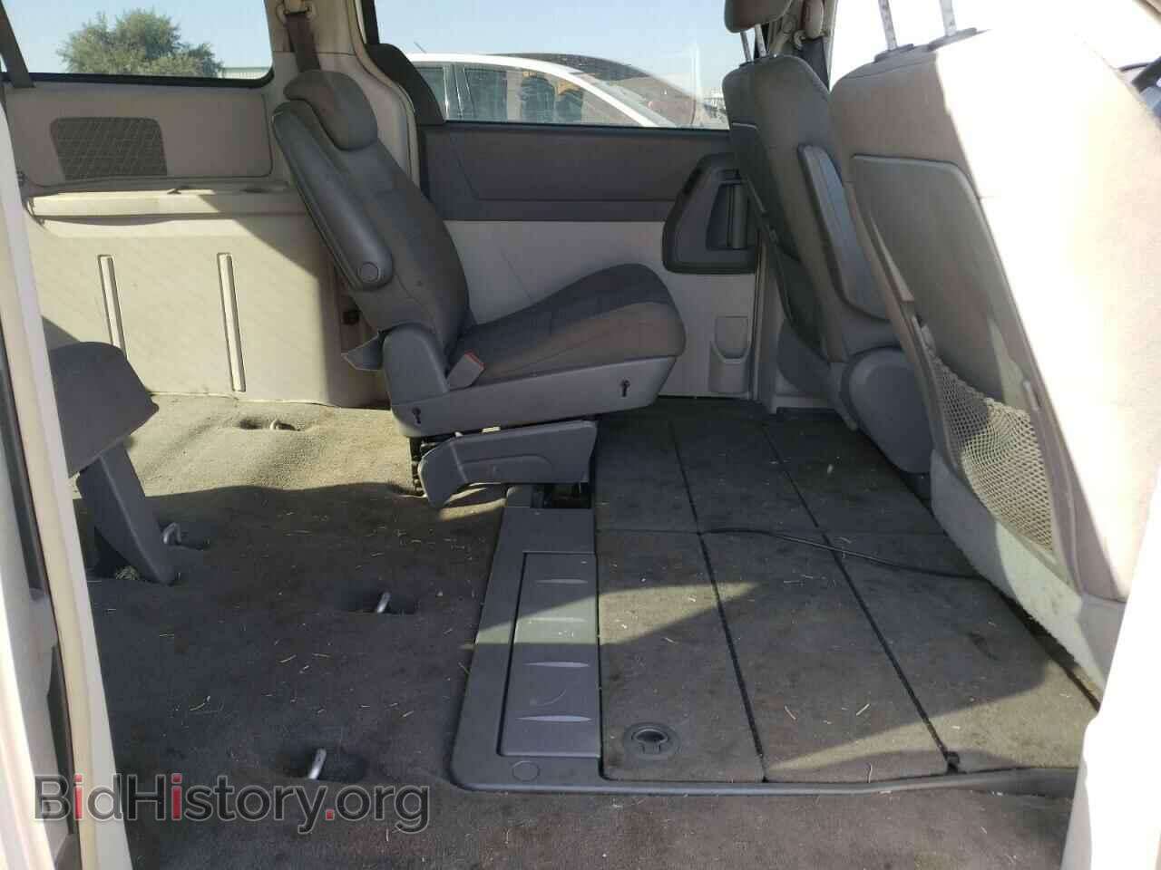 2009 CHRYSLER MINIVAN - VIN: 2A8HR541X9R547460 - Фото 6