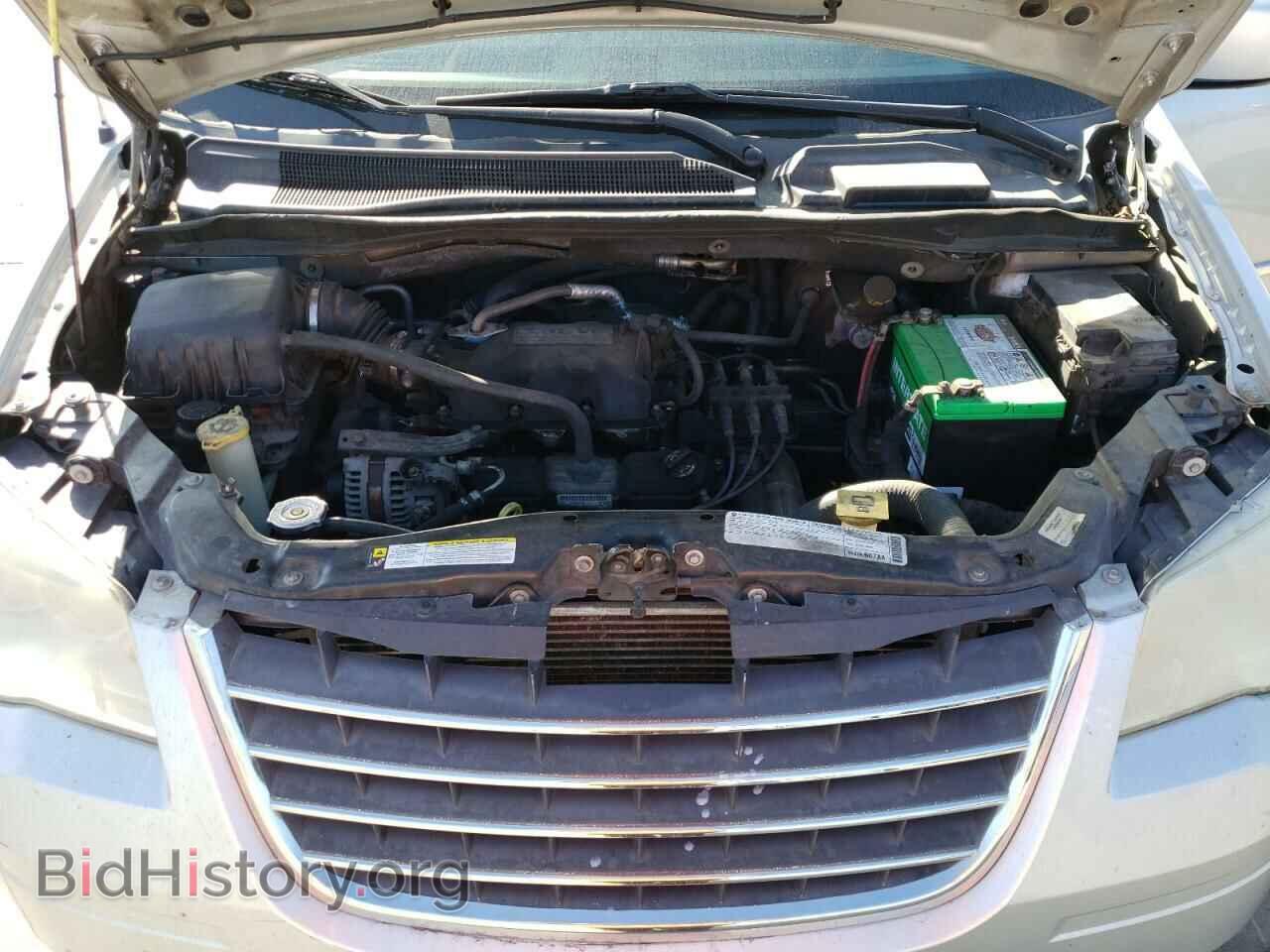 2009 CHRYSLER MINIVAN - VIN: 2A8HR541X9R547460 - Фото 7