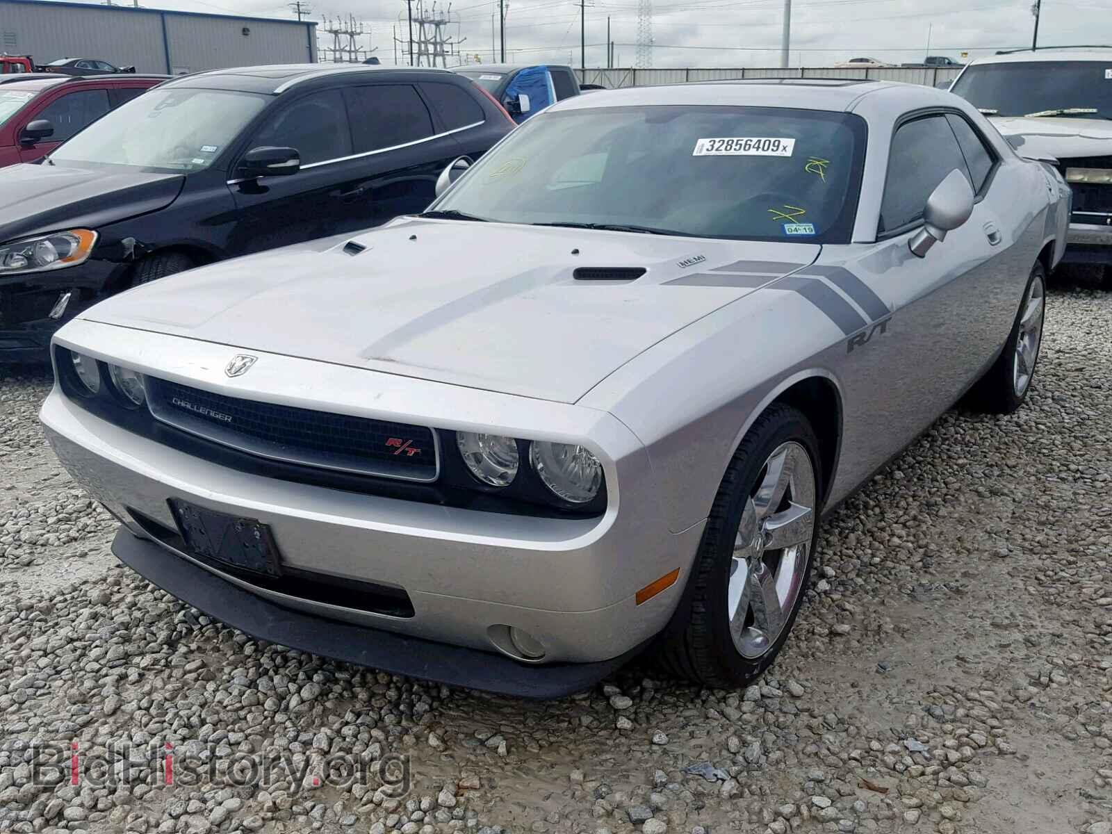 2009 DODGE CHALLENGER - VIN: 2B3LJ54T89H640592 - Фото 2