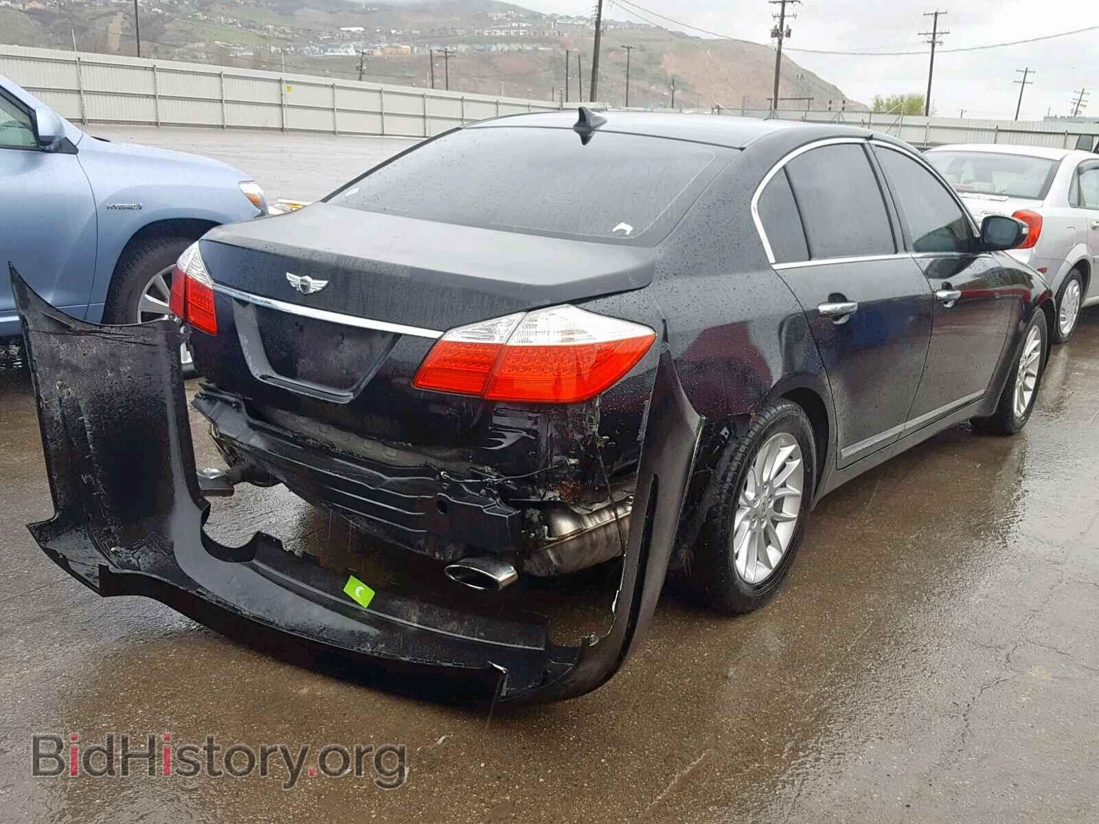 2011 HYUNDAI GENESIS - VIN: KMHGC4DE4BU113458 - Фото 4