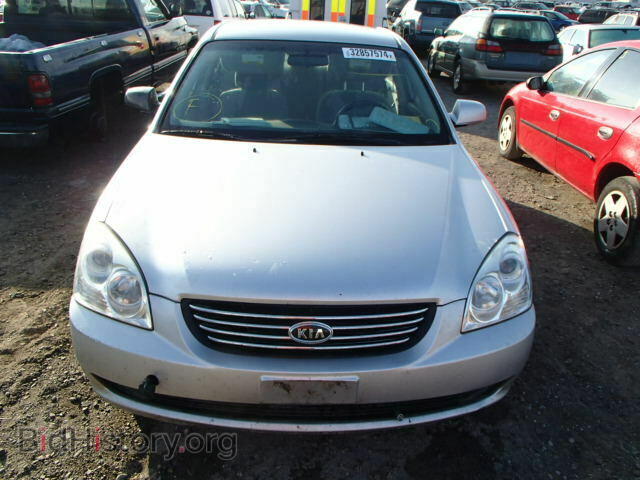 2008 KIA OPTIMA - VIN: KNAGE123985203168 - Фото 9