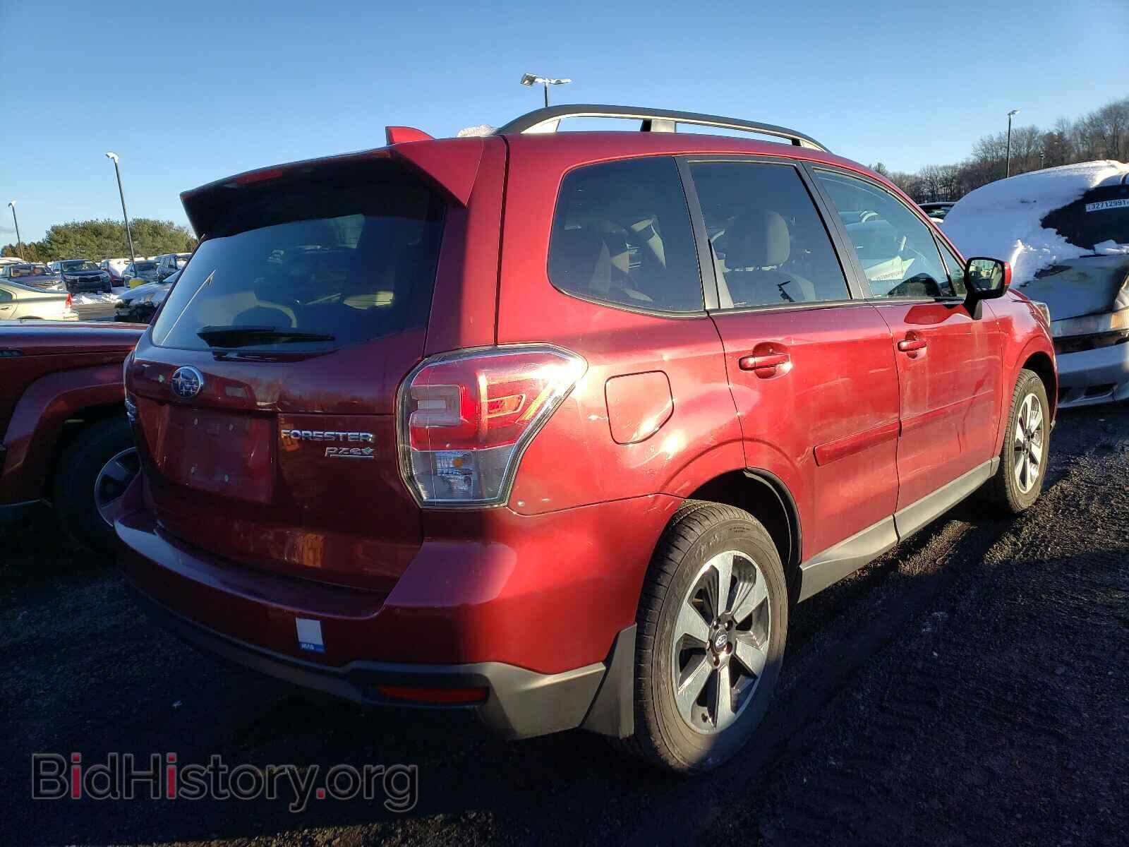 2017 SUBARU FORESTER - VIN: JF2SJAGC3HH452549 - Фото 4