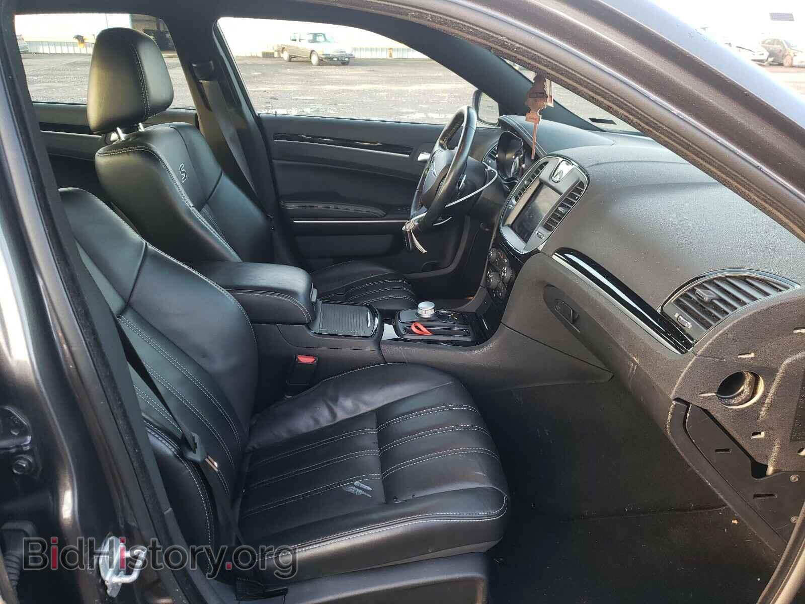 2019 CHRYSLER 300 - VIN: 2C3CCAGG9KH586388 - Фото 5