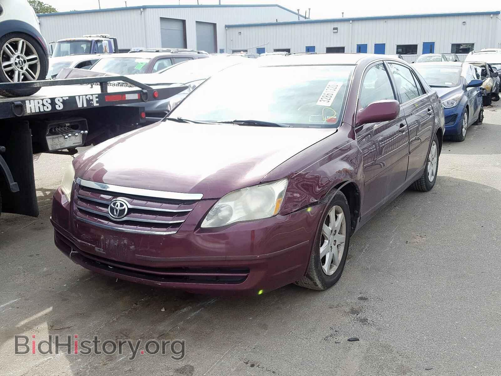 2005 TOYOTA AVALON - VIN: 4T1BK36B15U025708 - Фото 2