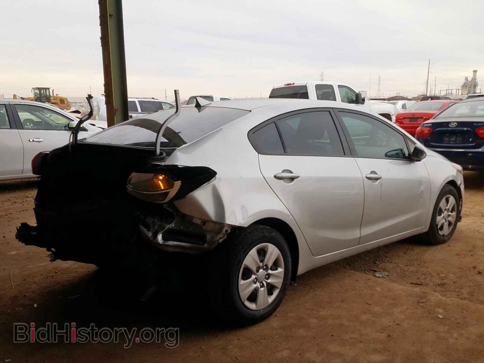 2017 KIA FORTE - VIN: 3KPFK4A73HE045864 - Фото 4