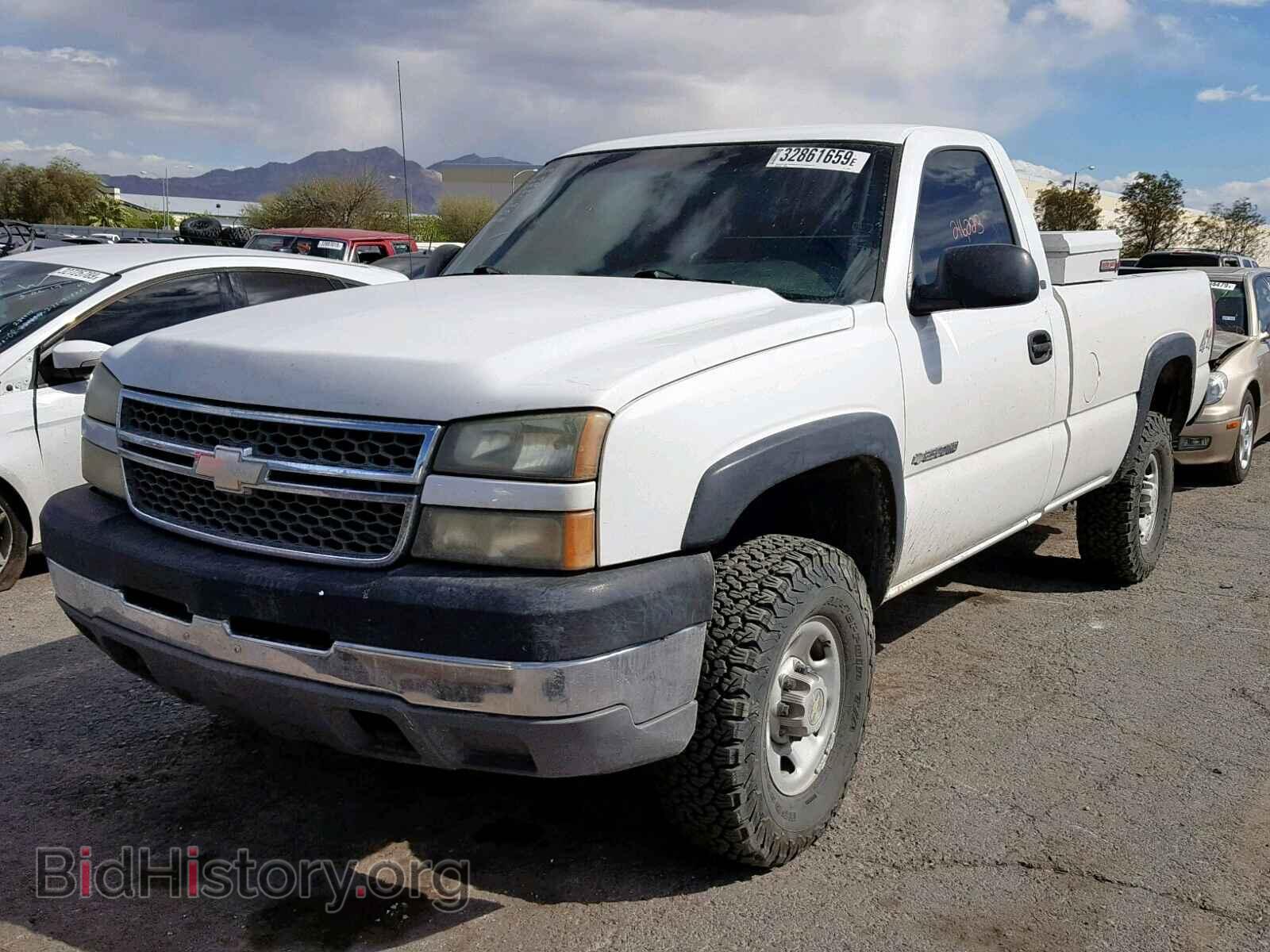 2005 CHEVROLET SILVERADO - VIN: 1GCHK24U95E307604 - Фото 2